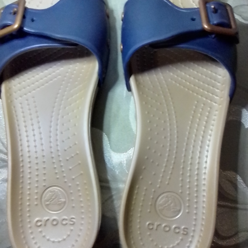 Crocs Slip On Sandals - Picture 11 of 11